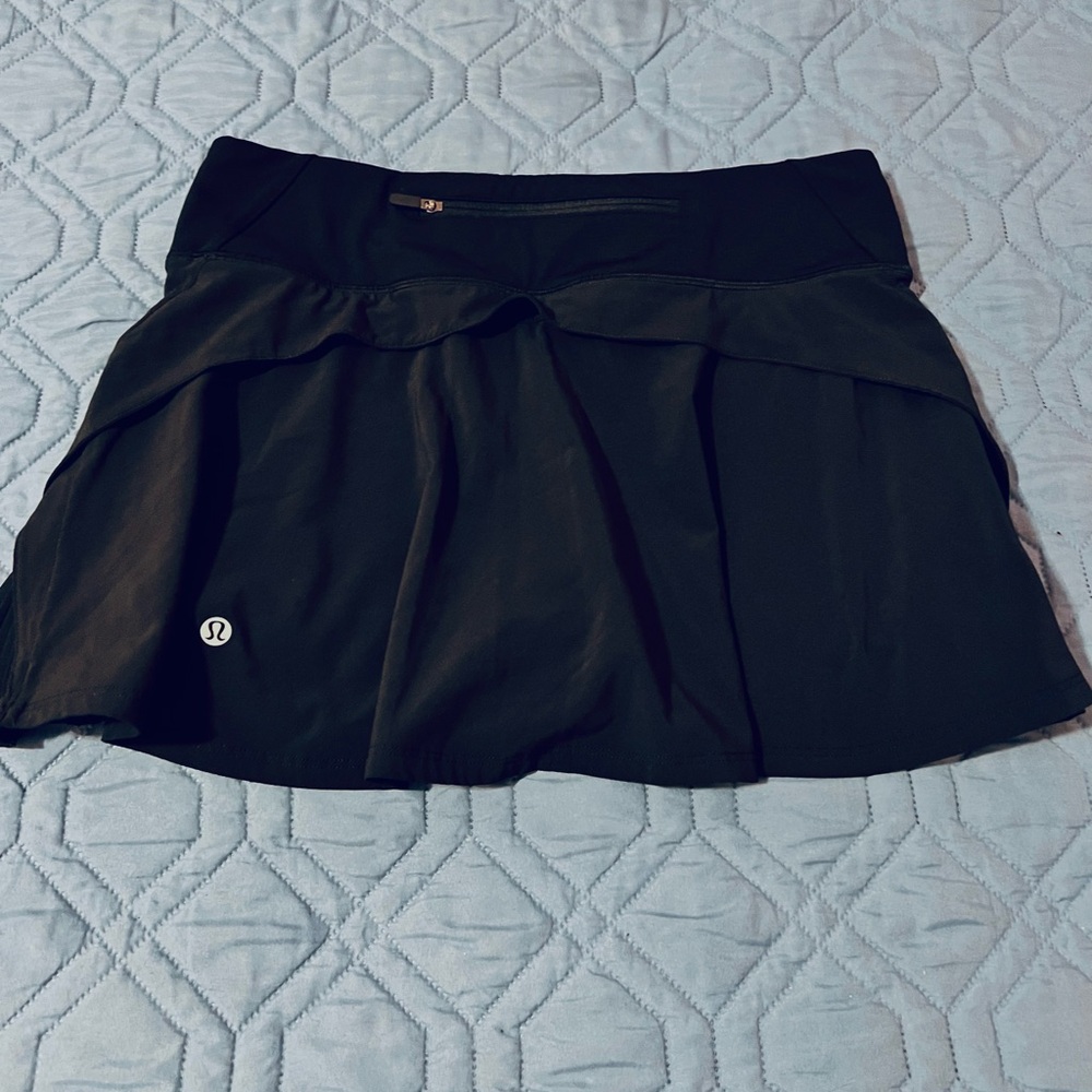 lululemon athletica Black Skirt size 6